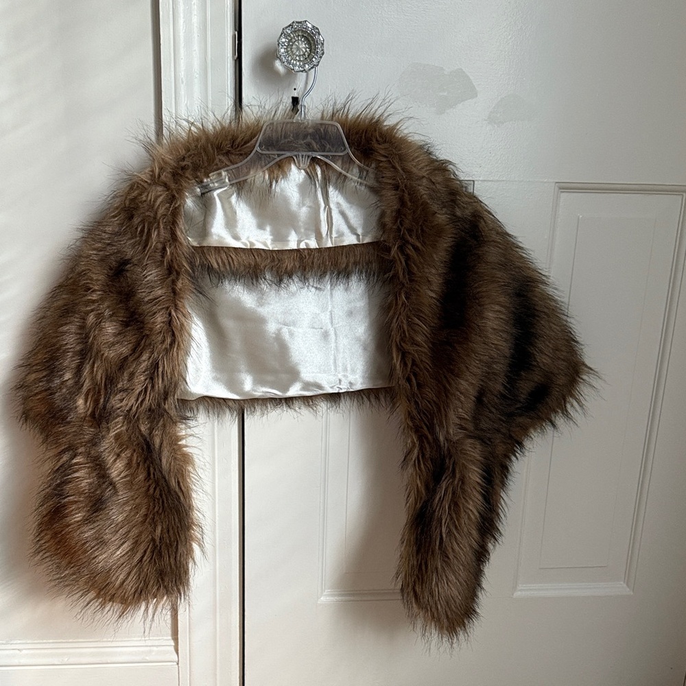 Faux Fur Brown Shrug